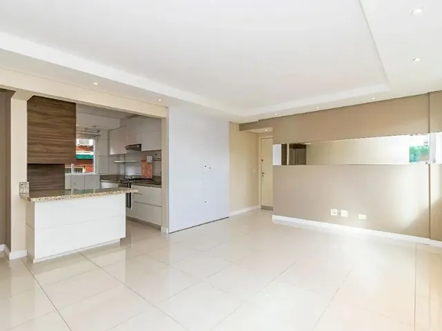 Apartamento 2 quartos e 1 banheiro, para alugar, no bairro Jardim Botânico em Curitiba
