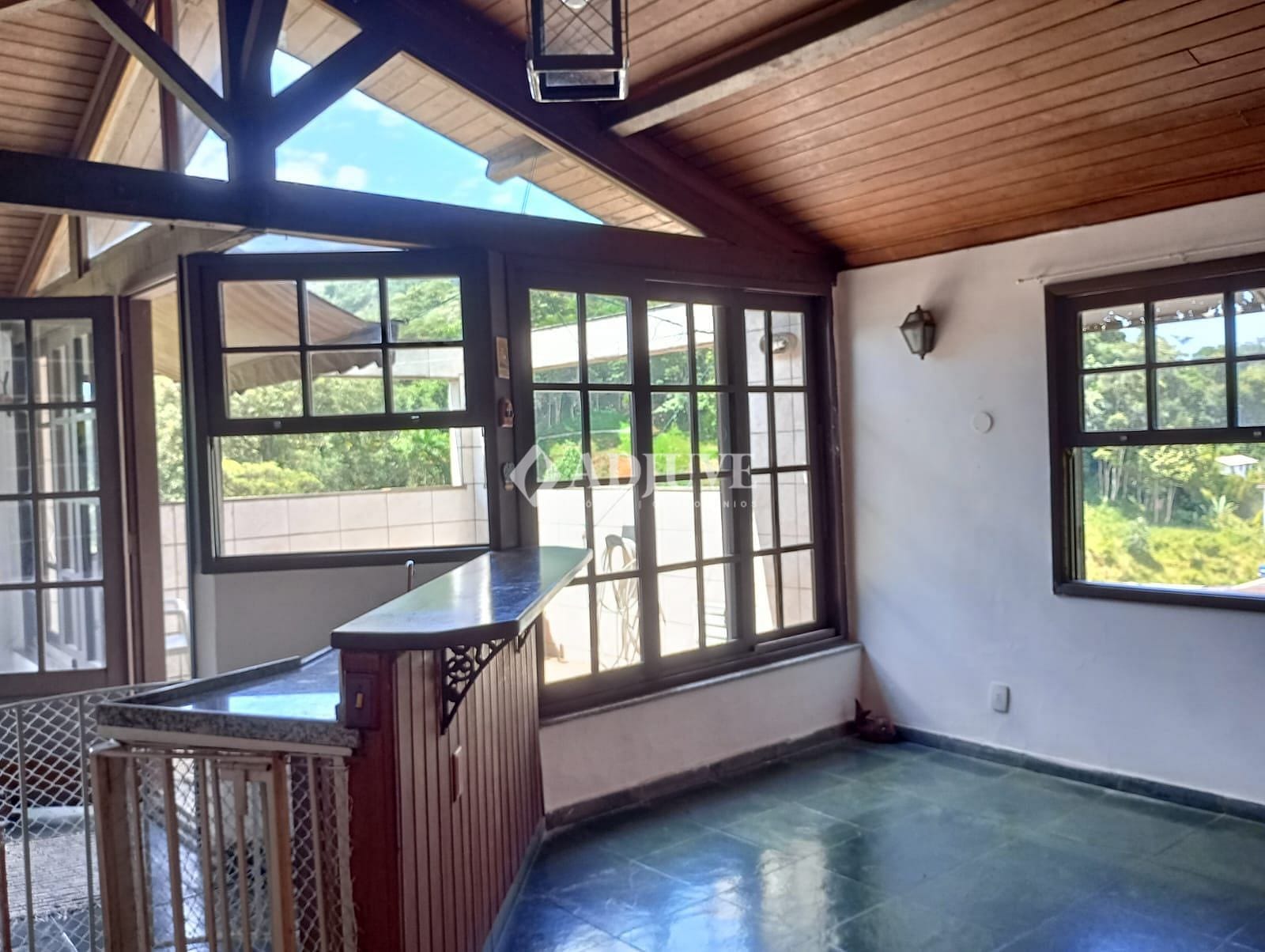 Apartamento à venda e aluguel com 3 quartos, 146m² - Foto 2