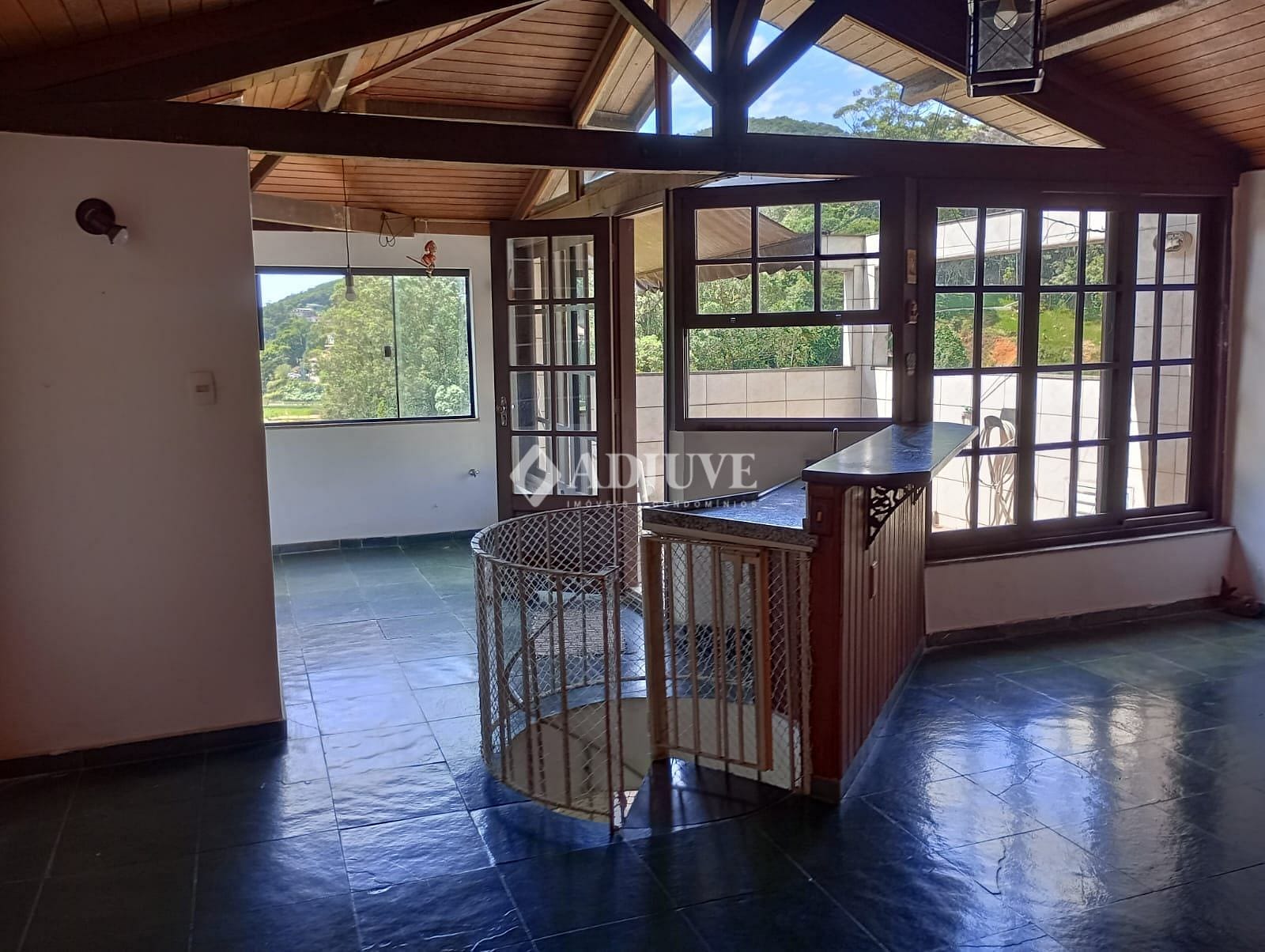 Apartamento à venda e aluguel com 3 quartos, 146m² - Foto 9