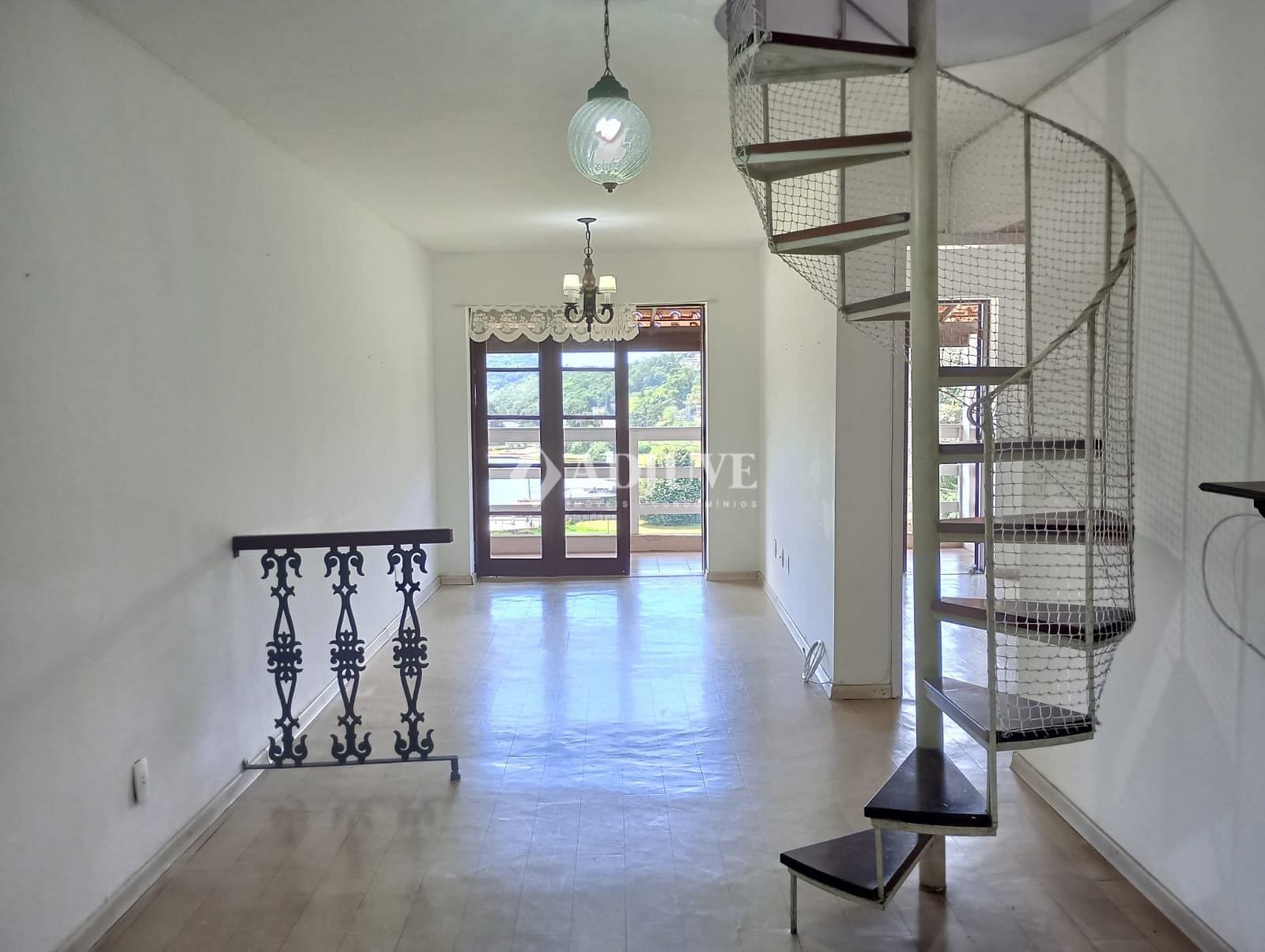 Apartamento à venda e aluguel com 3 quartos, 146m² - Foto 1