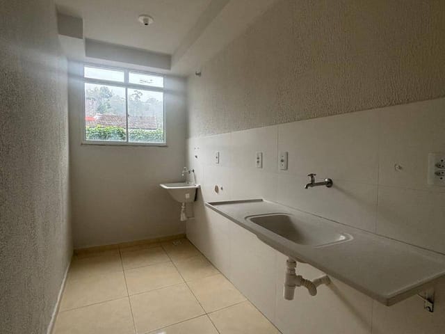 Apartamento 2 quartos e 1 banheiro, à venda, no bairro Duarte Silveira em Petrópolis