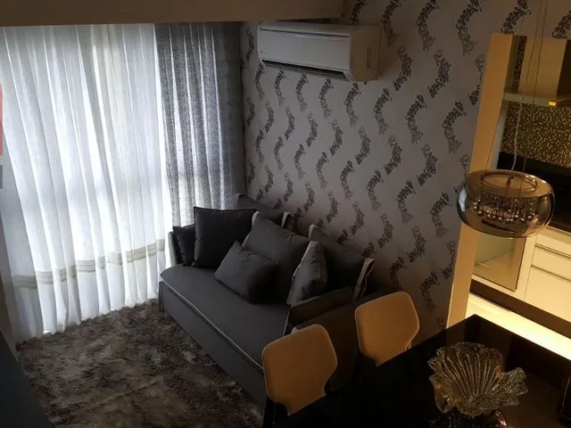 Apartamento 2 quartos e 2 banheiros, à venda, no bairro Cabral em Curitiba