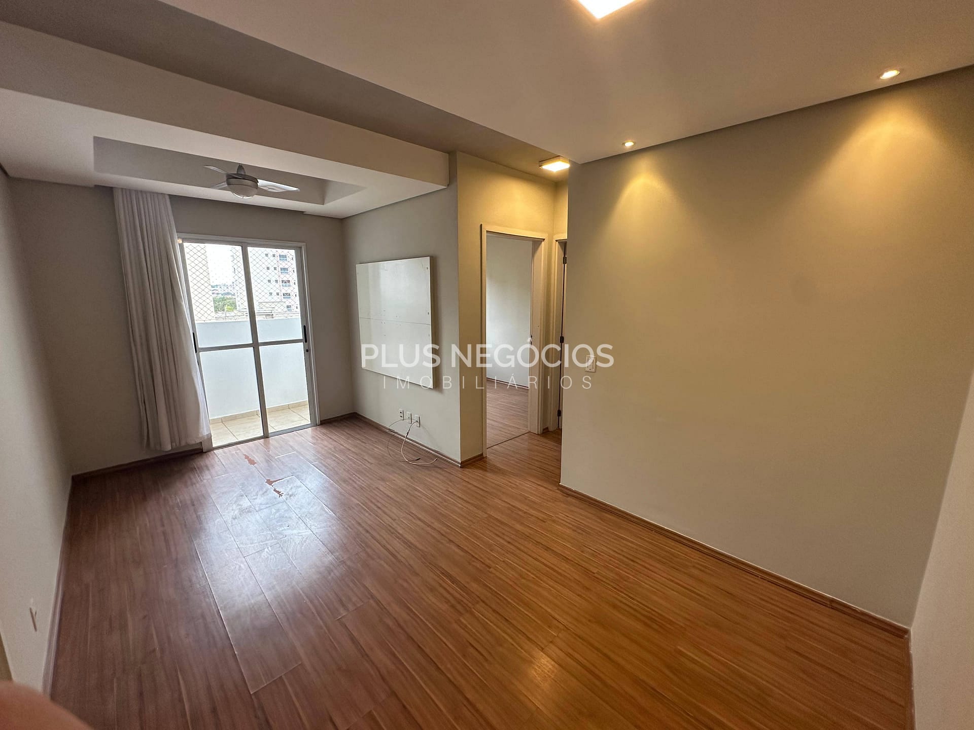 Apartamento à venda com 2 quartos, 50m² - Foto 1