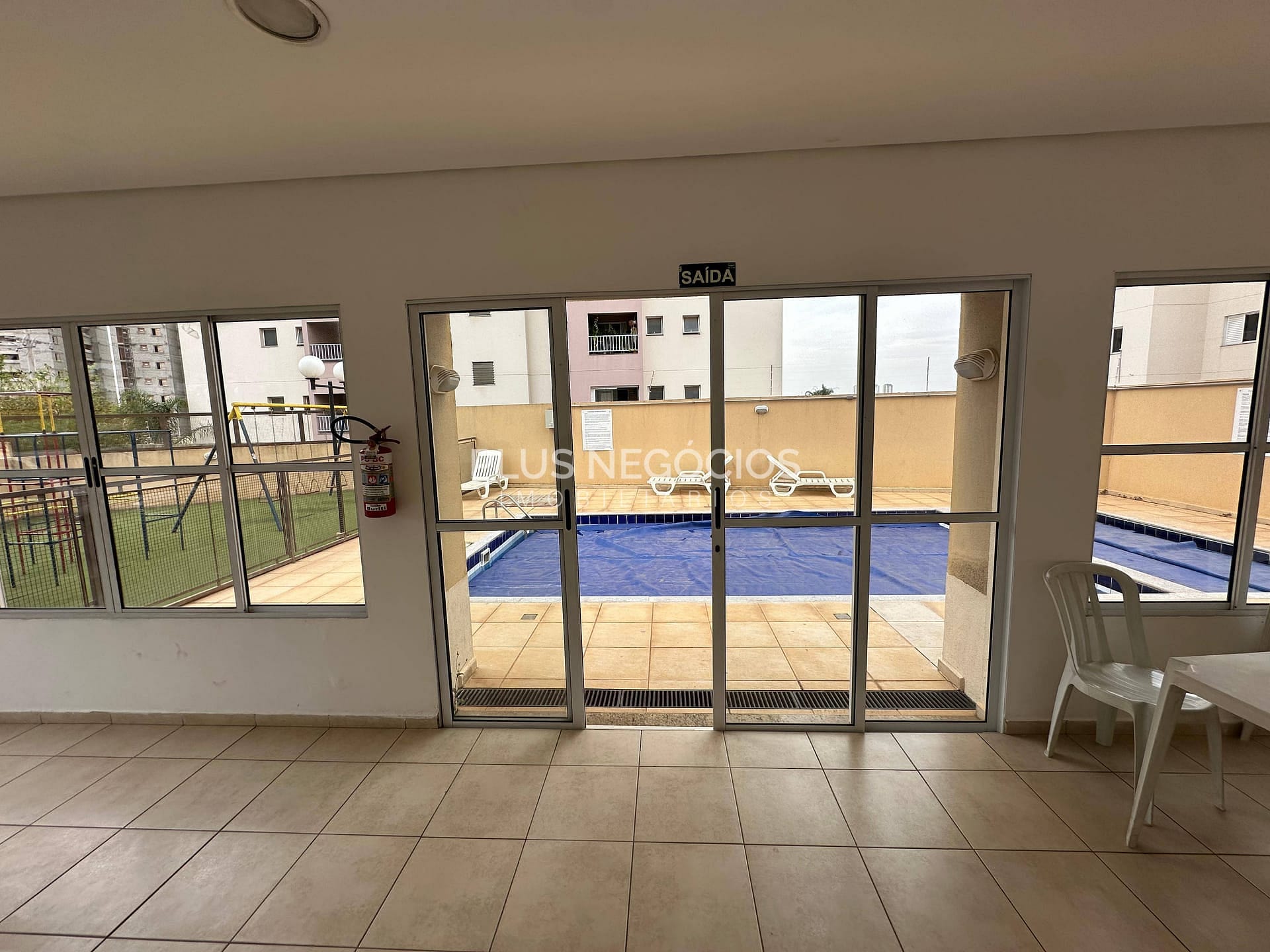 Apartamento à venda com 2 quartos, 50m² - Foto 14