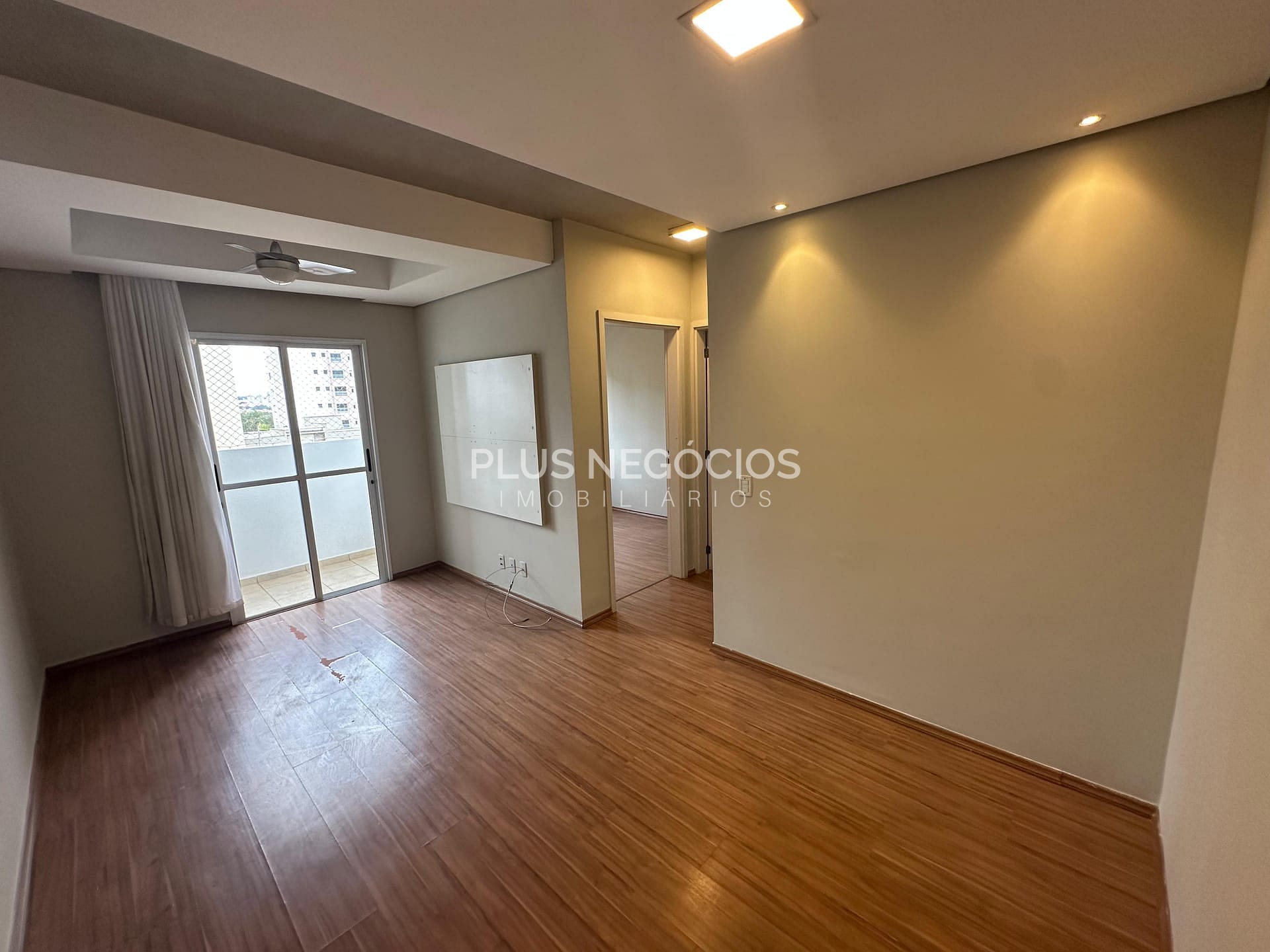 Apartamento à venda com 2 quartos, 50m² - Foto 3