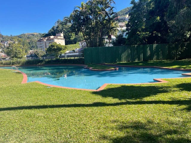 Apartamento 1 quarto e 1 banheiro, para alugar, no bairro Quitandinha em Petrópolis