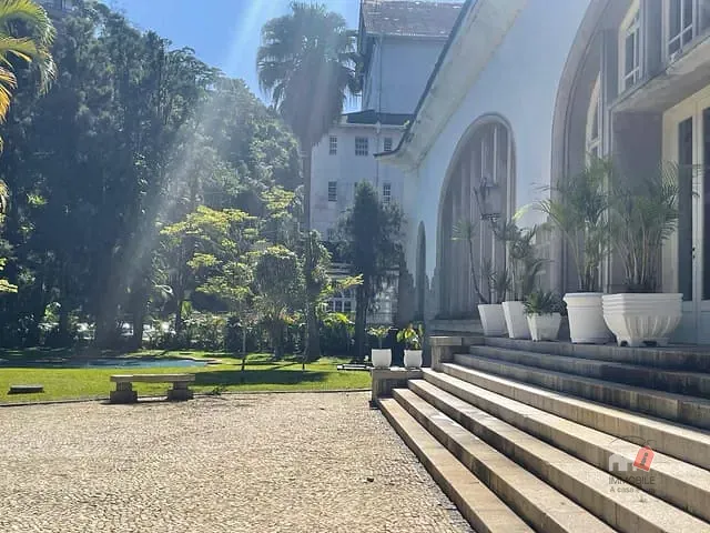 Apartamento 1 quarto e 1 banheiro, para alugar, no bairro Quitandinha em Petrópolis