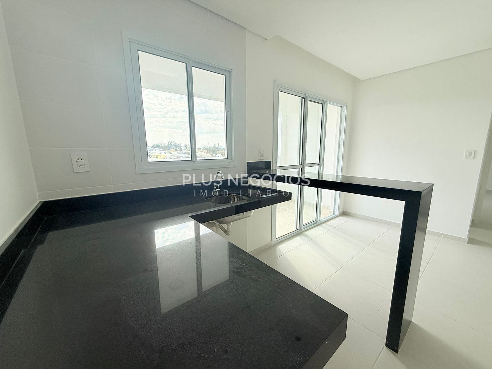 Apartamento à venda com 2 quartos, 71m² - Foto 11
