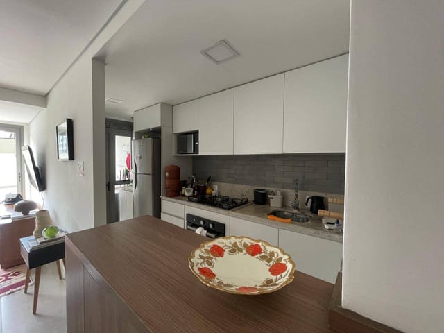 Apartamento 2 quartos e 2 banheiros, à venda, no bairro São Gonçalo em Pelotas