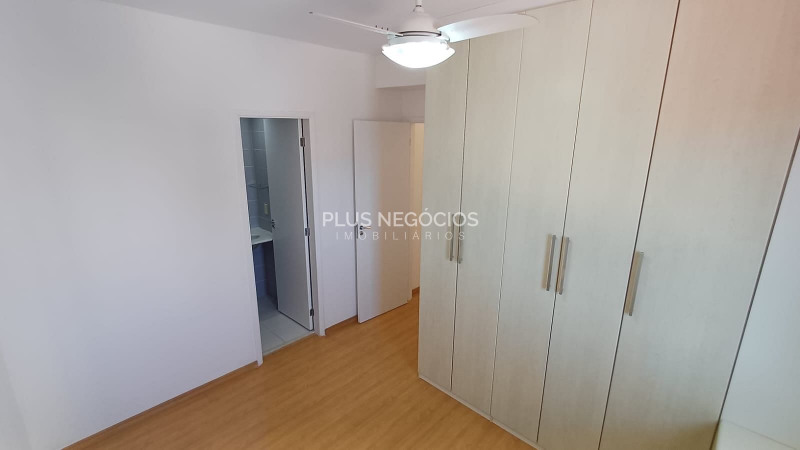 Apartamento à venda com 2 quartos, 60m² - Foto 20
