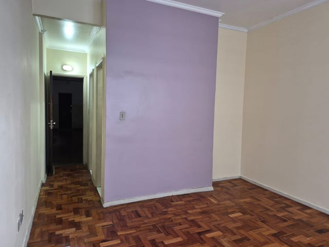 Apartamento 1 quarto e 1 banheiro, para alugar, no bairro Centro em Petrópolis