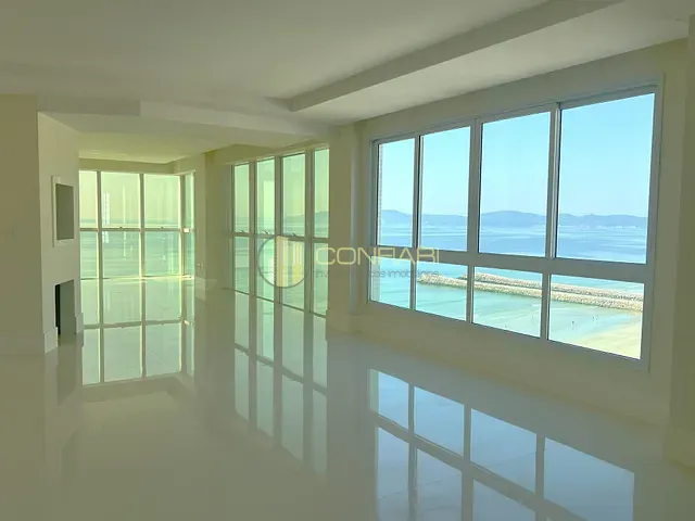 Apartamento com 345m² 4 quartos e 5 banheiros, à venda, no bairro Centro em Itapema