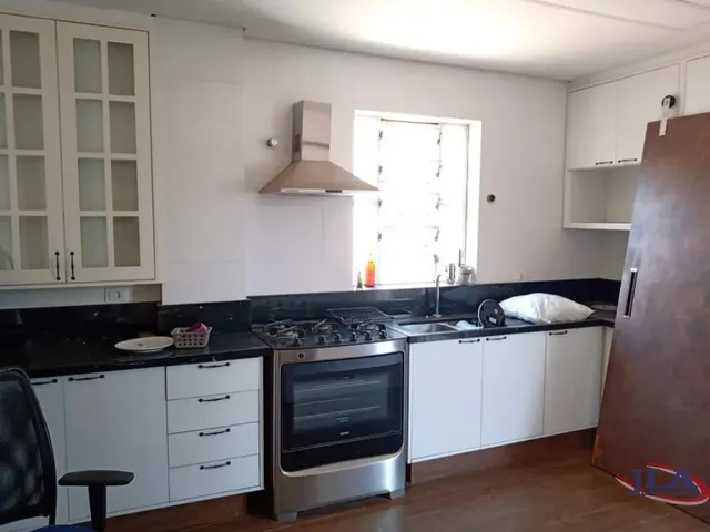 Apartamento 2 quartos e 1 banheiro, para alugar, no bairro Centro em Curitiba