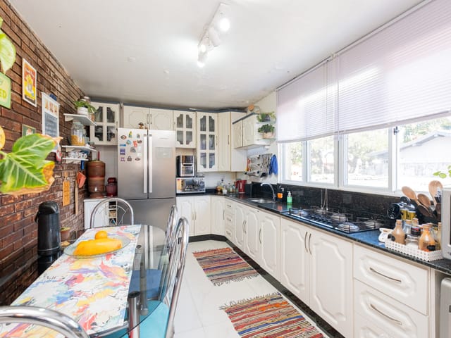 Apartamento 3 quartos e 2 banheiros, à venda, no bairro Três Vendas em Pelotas