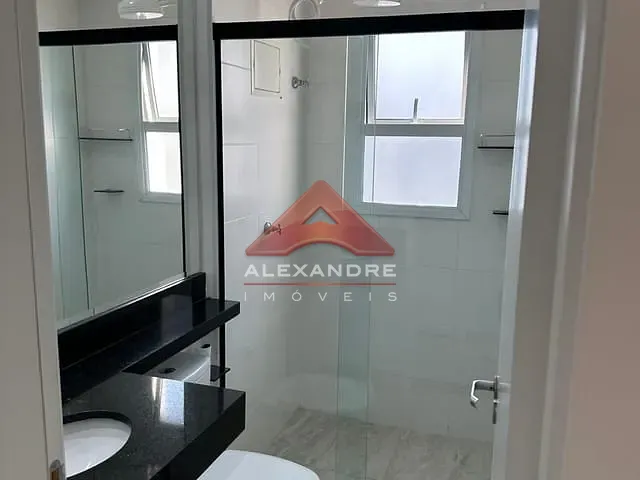 Apartamento com 55m² 2 quartos e 2 banheiros, para alugar, no bairro Vila Industrial em São José dos Campos