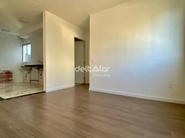 Apartamento 2 quartos e 1 banheiro, à venda, no bairro Trevo em Belo Horizonte