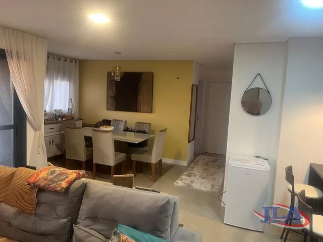 Apartamento 2 quartos e 2 banheiros, à venda, no bairro Boa Vista em Curitiba