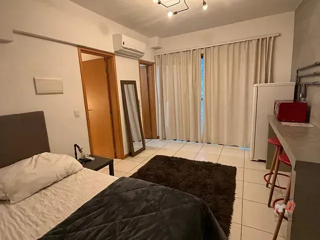 Apartamento 1 quarto e 1 banheiro, para alugar, no bairro Itaipava em Petrópolis