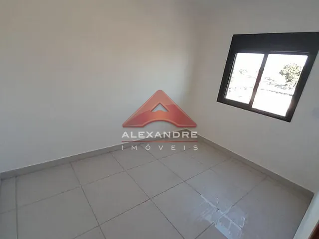 Apartamento 2 quartos e 2 banheiros, à venda, no bairro Jardim São Vicente em São José dos Campos