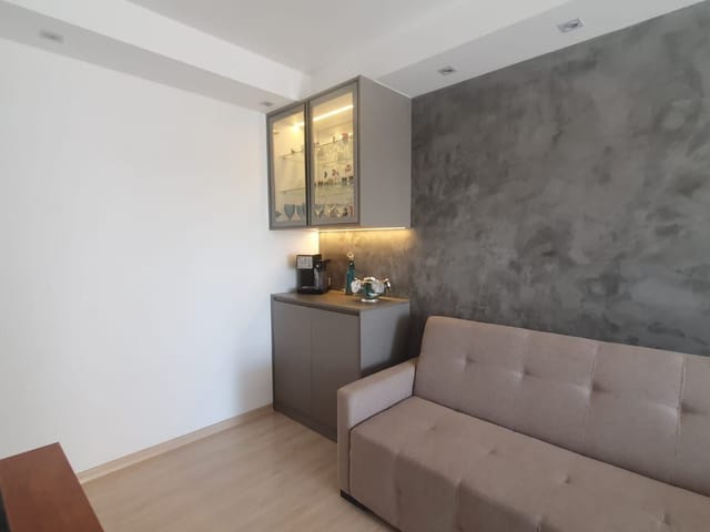 Apartamento 3 quartos e 2 banheiros, à venda, no bairro Parque Jamaica em Londrina