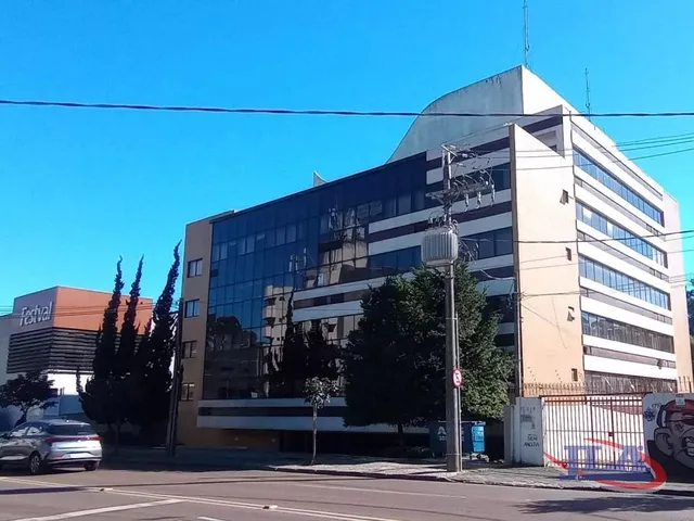 Apartamento 1 quarto e 1 banheiro, para alugar, no bairro Juvevê em Curitiba