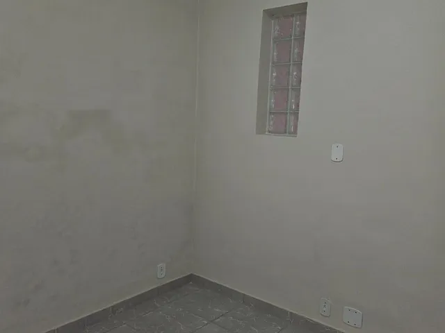 Apartamento 1 quarto e 1 banheiro, para alugar, no bairro Mosela em Petrópolis