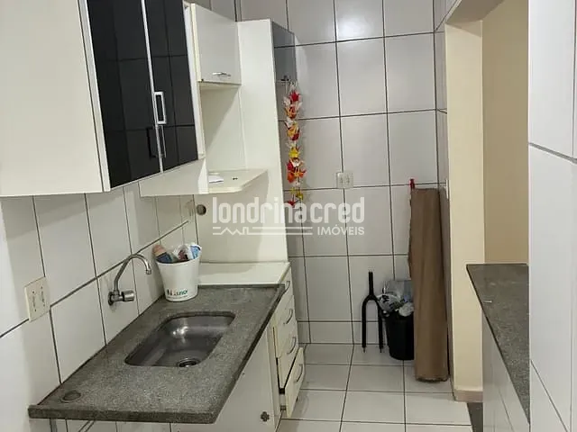 Apartamento 2 quartos e 2 banheiros, à venda, no bairro São Vicente em Londrina