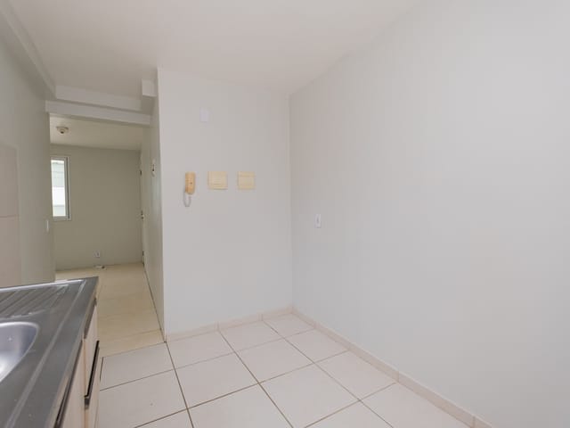Apartamento com 54m² 2 quartos e 1 banheiro, para alugar, no bairro Areal em Pelotas