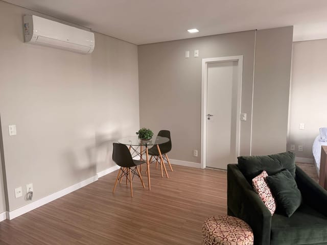 Apartamento 1 quarto e 1 banheiro, à venda, no bairro Gleba Palhano em Londrina