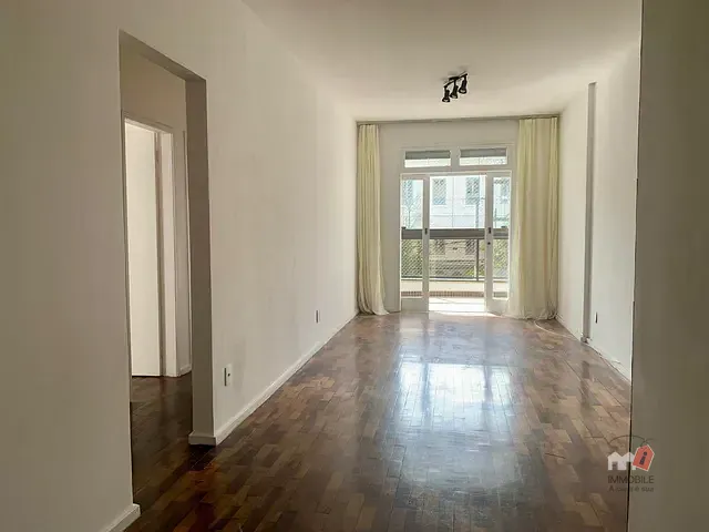 Apartamento 3 quartos e 2 banheiros, à venda, no bairro Centro em Petrópolis