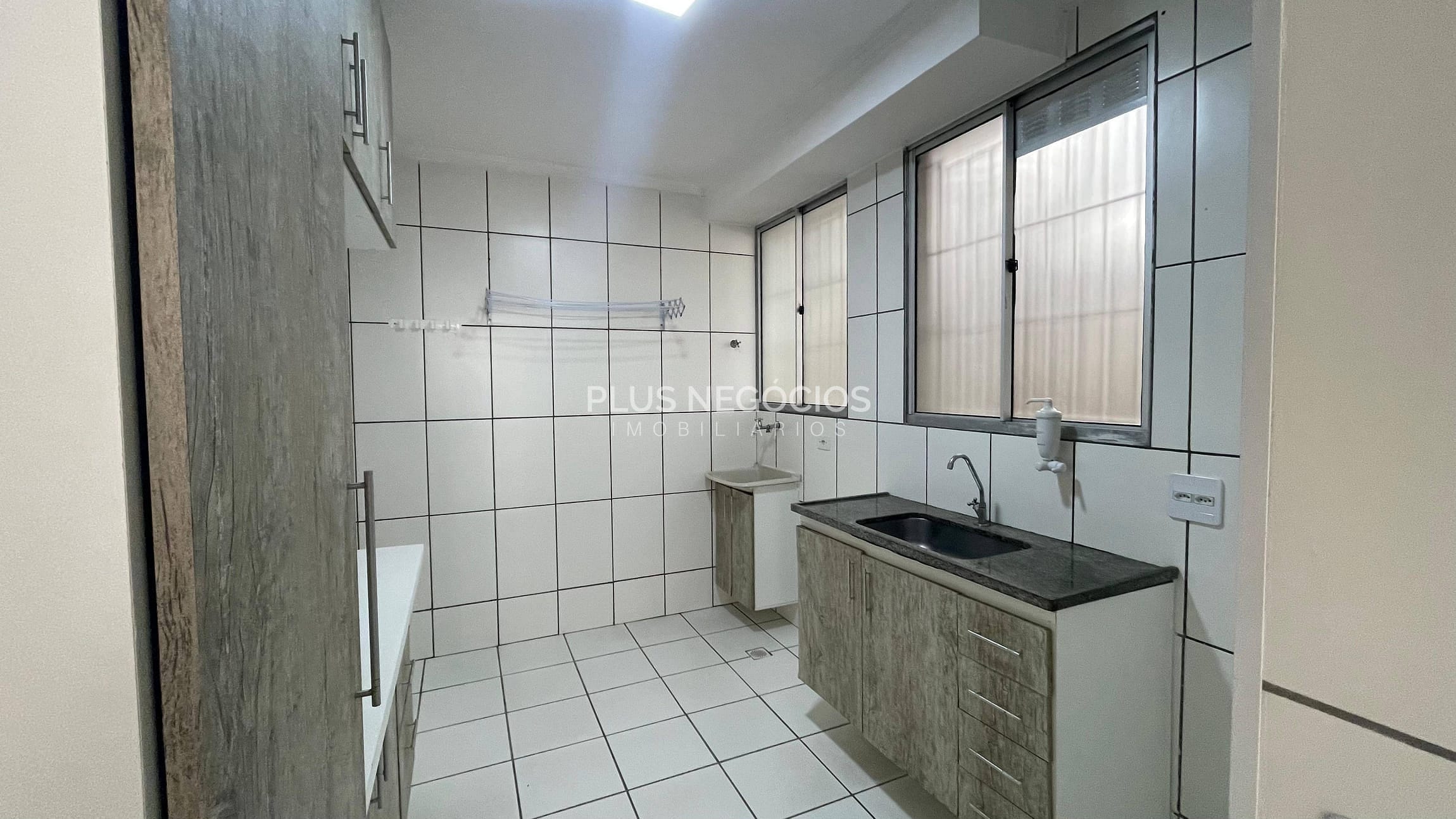 Apartamento à venda e aluguel com 2 quartos, 52m² - Foto 2