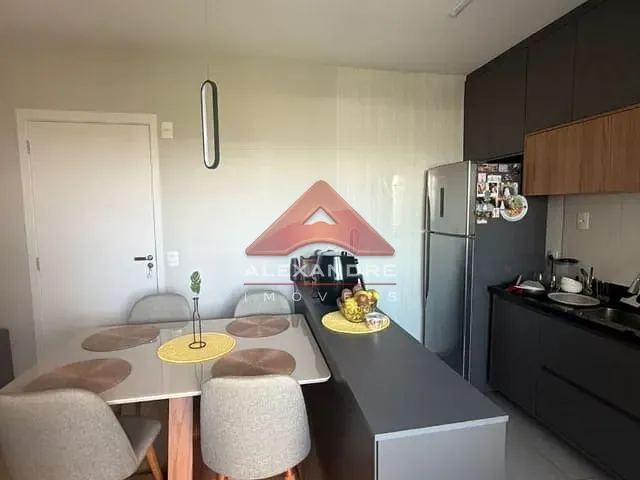 Apartamento com 56m² 2 quartos e 2 banheiros, à venda, no bairro Vila Industrial em São José dos Campos