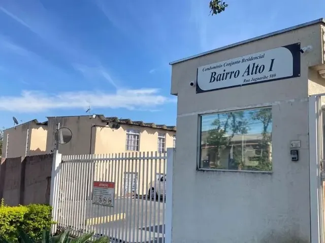 Apartamento 2 quartos e 1 banheiro, para alugar, no bairro Bairro Alto em Curitiba