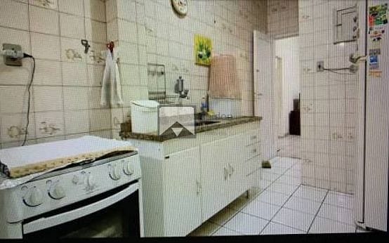 Apartamento à venda com 2 quartos, 110m² - Foto 2