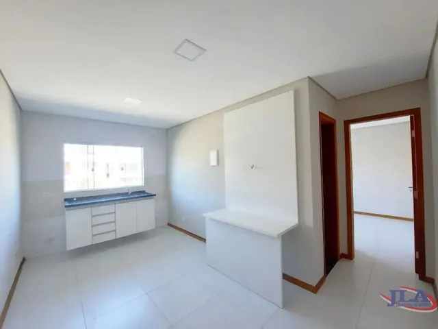 Apartamento 1 quarto e 1 banheiro, para alugar, no bairro Cajuru em Curitiba