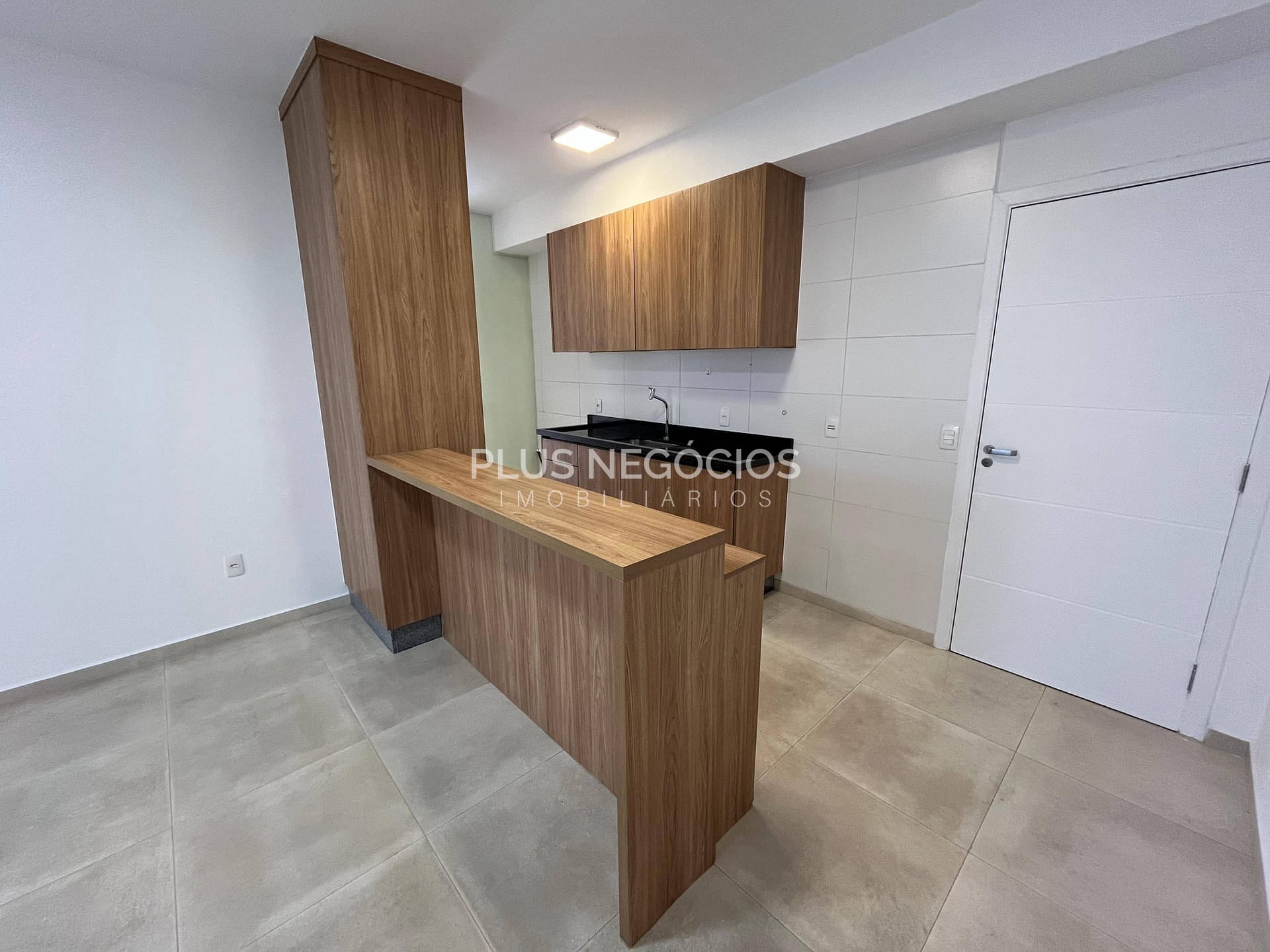 Apartamento para alugar com 3 quartos, 83m² - Foto 8