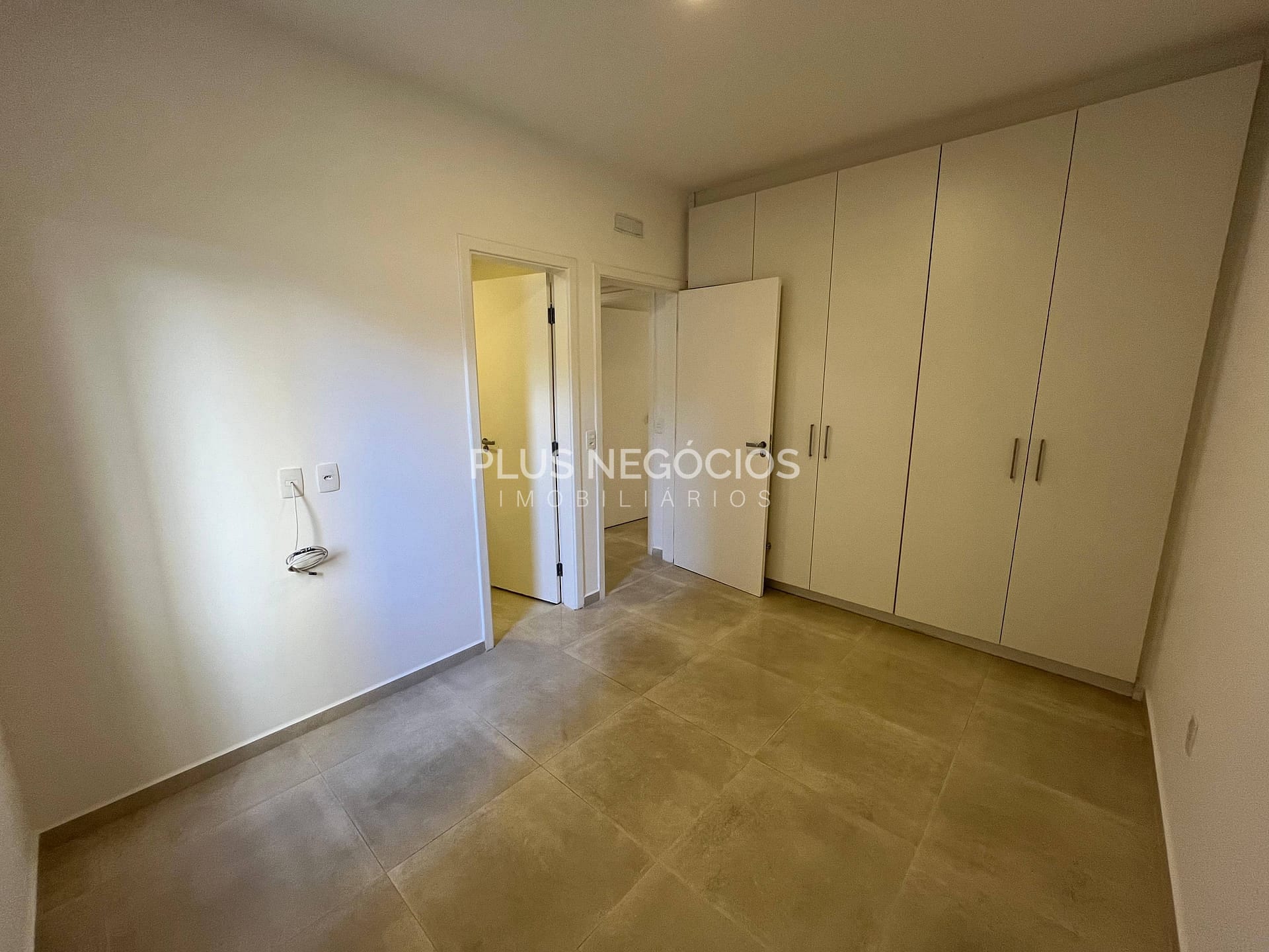Apartamento para alugar com 3 quartos, 83m² - Foto 13