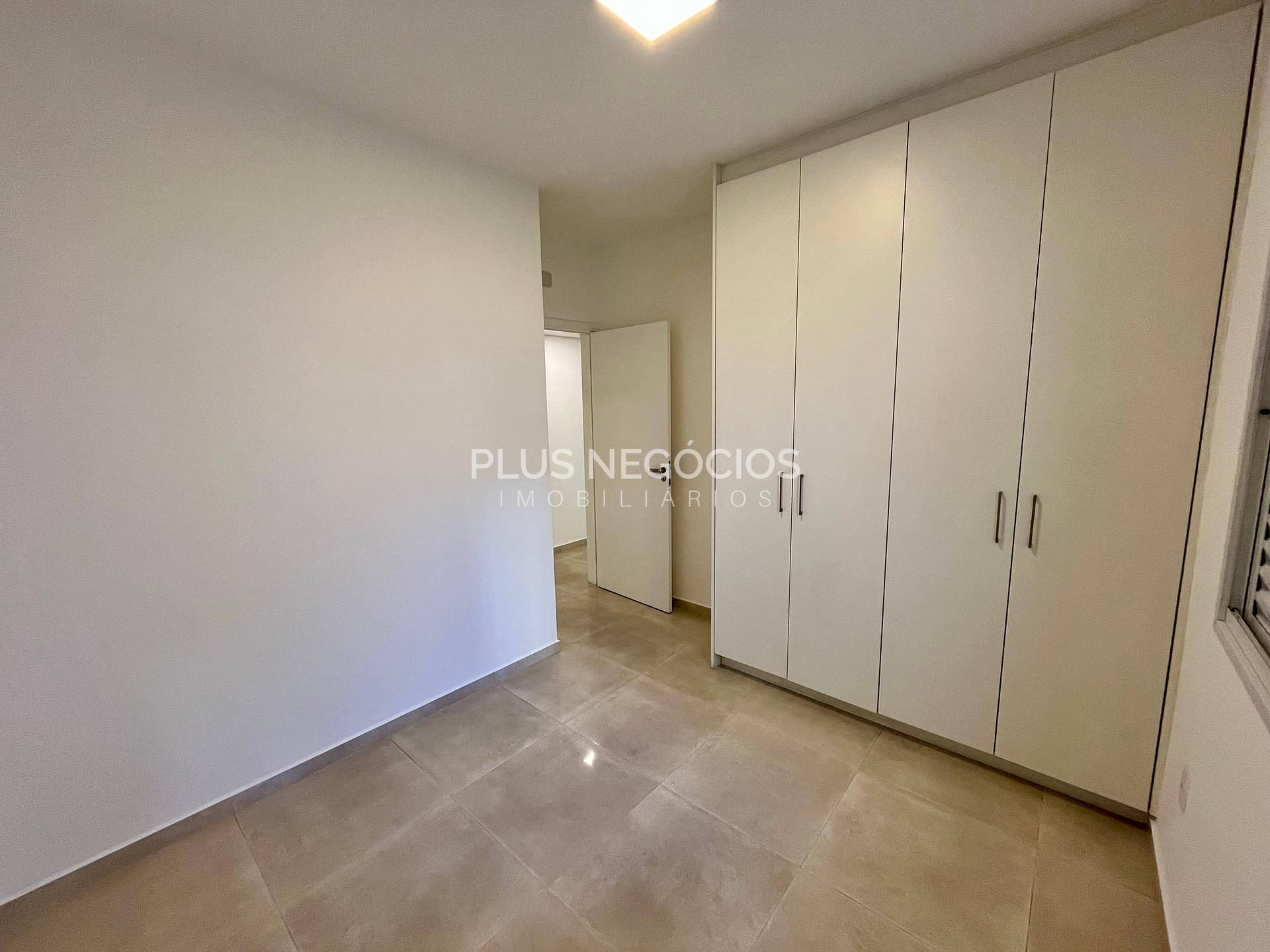 Apartamento para alugar com 3 quartos, 83m² - Foto 15