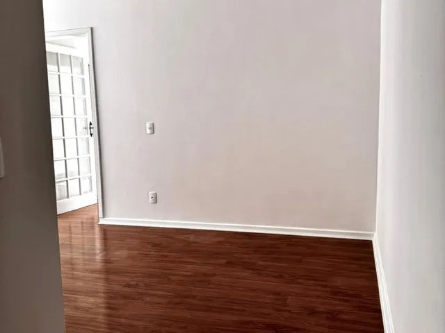 Apartamento 2 quartos e 1 banheiro, à venda, no bairro Corrêas em Petrópolis