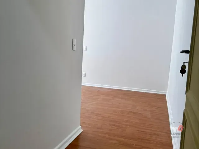 Apartamento 2 quartos e 1 banheiro, à venda, no bairro Corrêas em Petrópolis