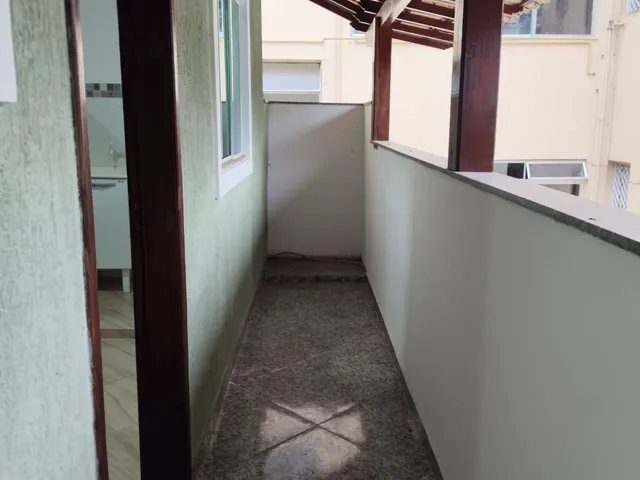 Apartamento 1 quarto e 1 banheiro, para alugar, no bairro Mosela em Petrópolis