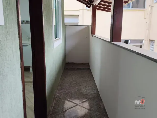 Apartamento 1 quarto e 1 banheiro, para alugar, no bairro Mosela em Petrópolis