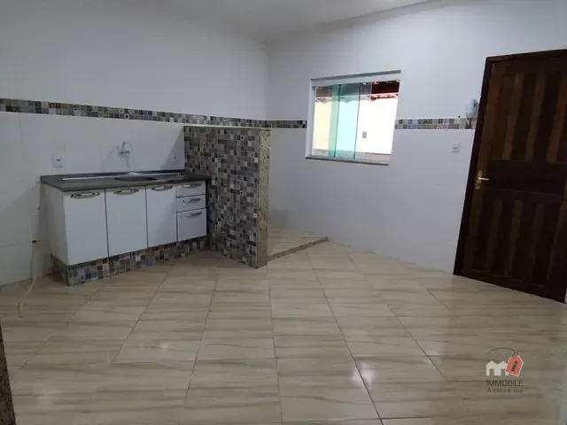 Apartamento 1 quarto e 1 banheiro, para alugar, no bairro Mosela em Petrópolis