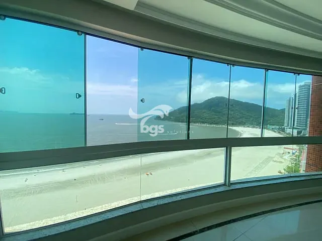 Apartamento com 224m² 3 quartos e 3 banheiros, à venda, no bairro Centro em Balneário Camboriú
