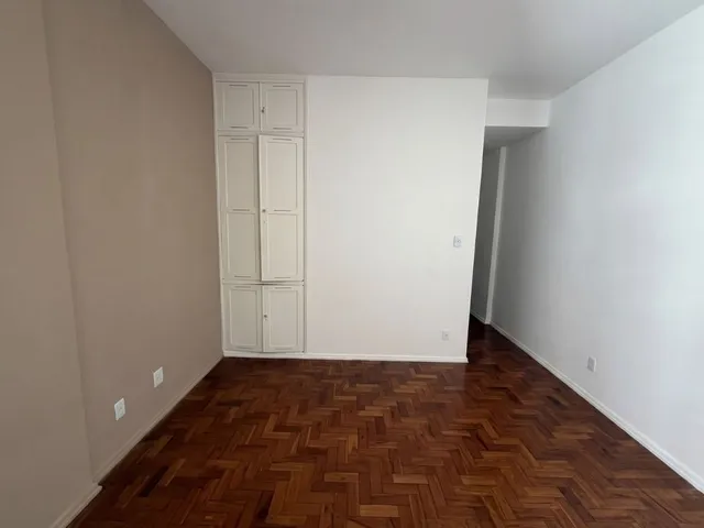 Apartamento 1 quarto e 1 banheiro, à venda, no bairro Centro em Petrópolis