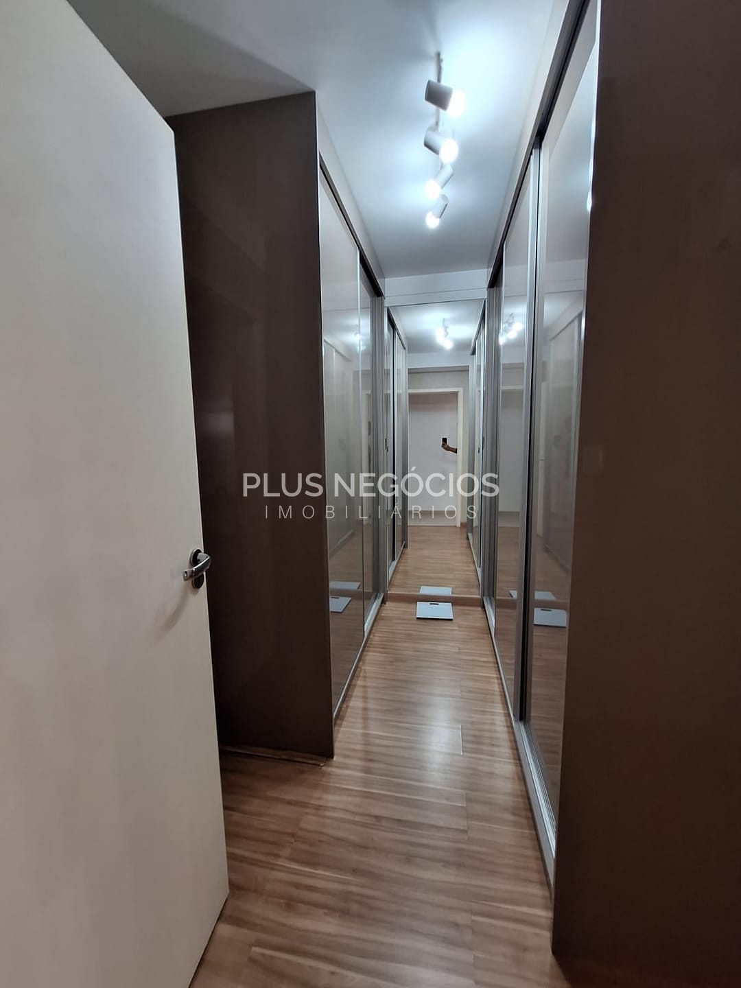 Apartamento à venda com 3 quartos, 120m² - Foto 18