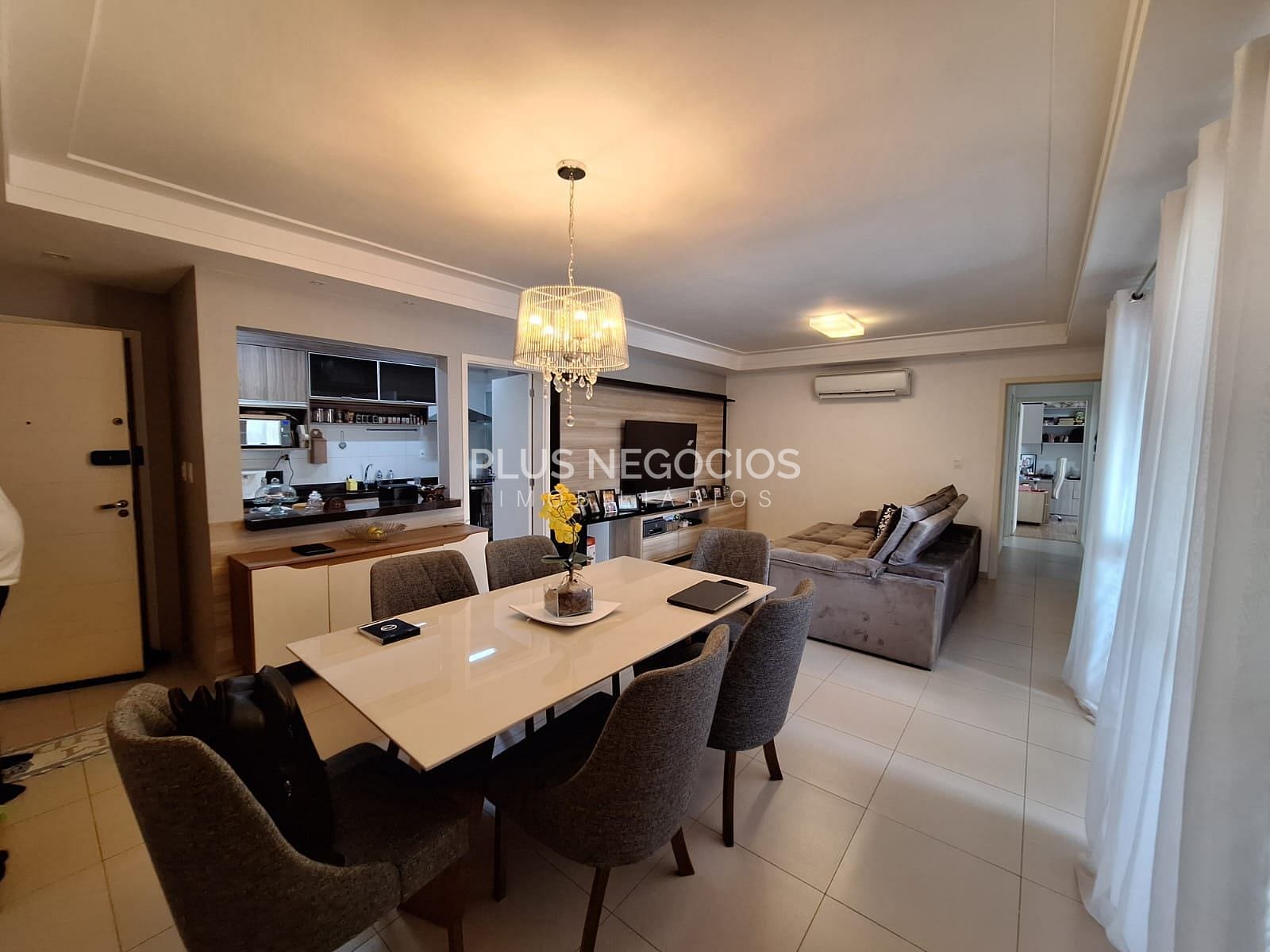 Apartamento à venda com 3 quartos, 120m² - Foto 4