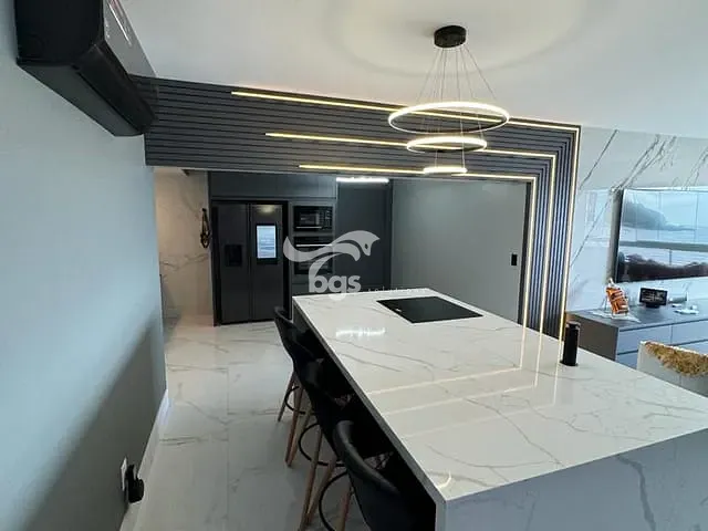 Apartamento com 155m² 4 quartos e 3 banheiros, à venda, no bairro Barra Sul em Balneário Camboriú