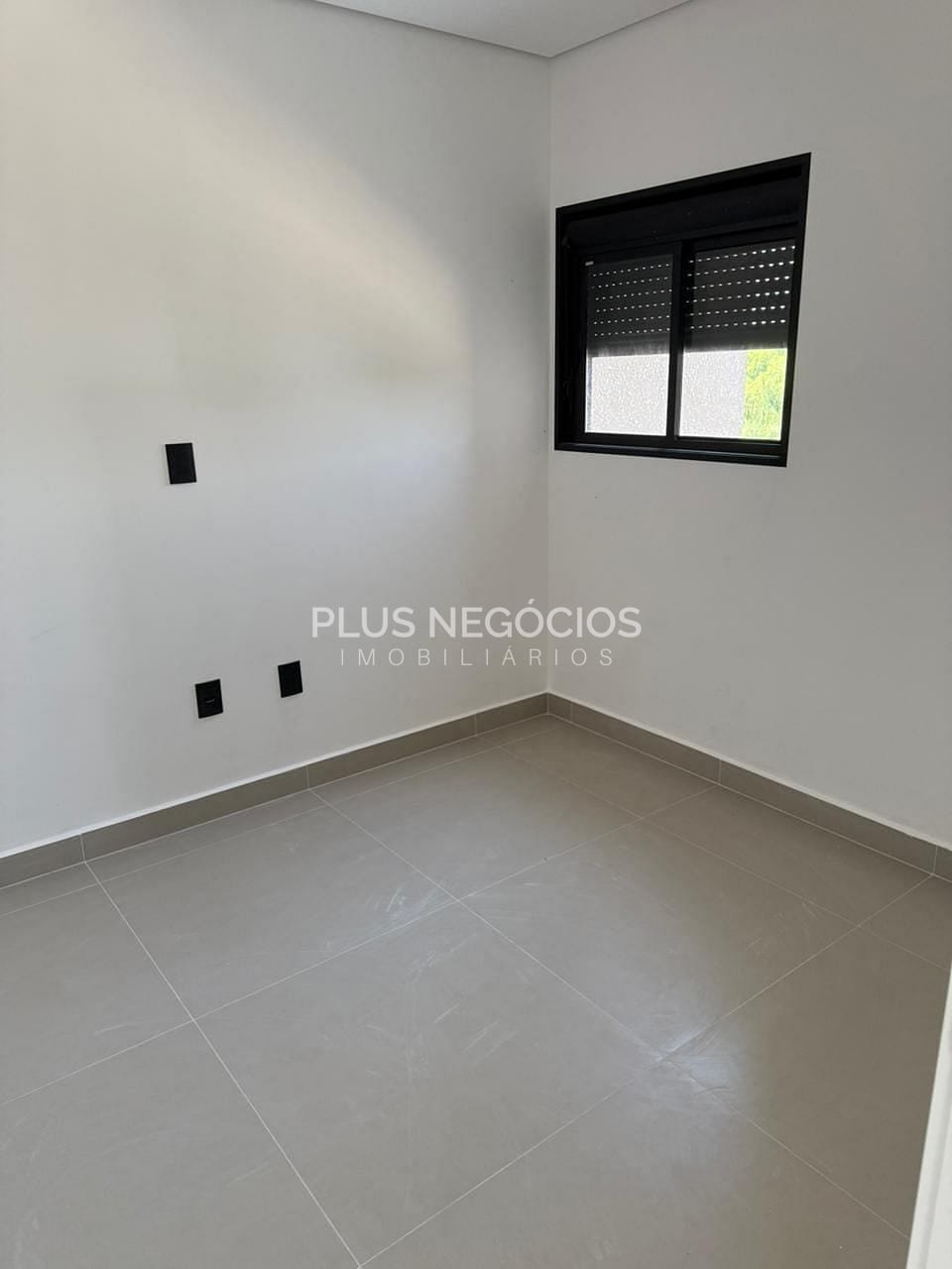 Apartamento à venda com 2 quartos, 73m² - Foto 4