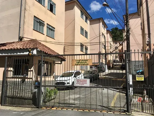 Apartamento 3 quartos e 1 banheiro, à venda, no bairro Bingen em Petrópolis